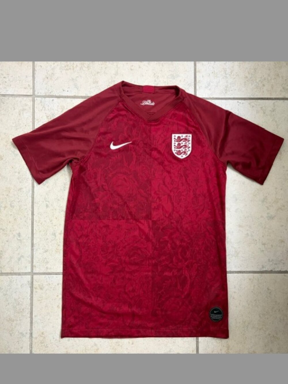 England Soccer Jersey NIKE Youth XL Adult Women's XS/S World Cup RARE